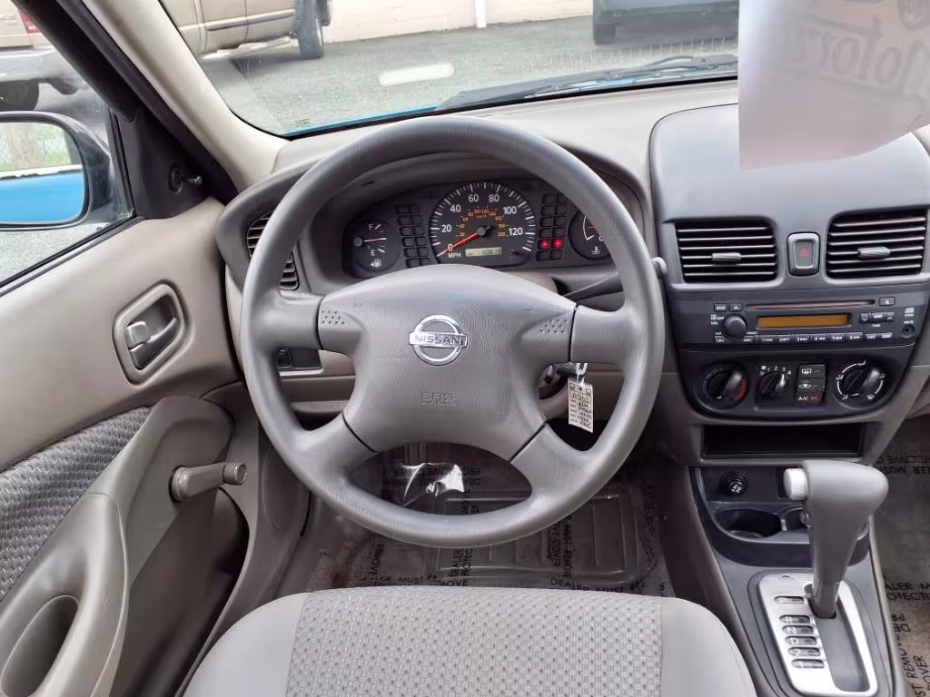 2004 Nissan Sentra - 3N1CB51DX4L869593 - Image #11