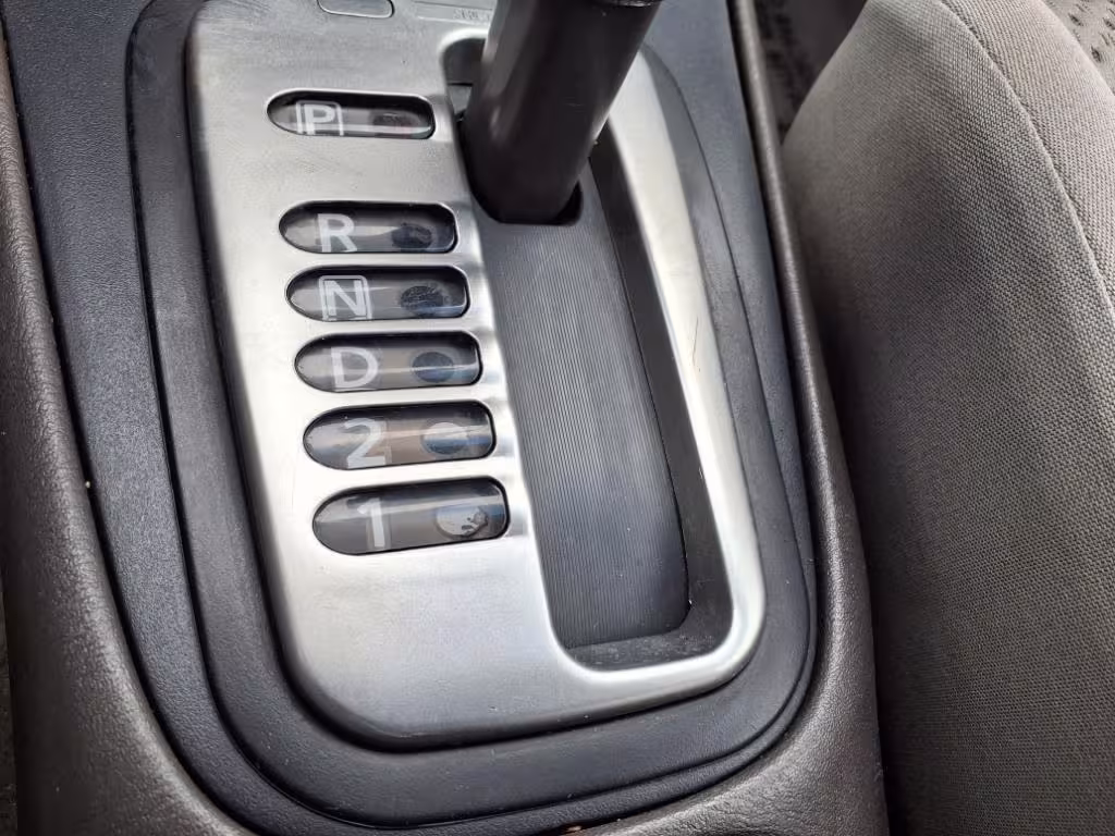 2004 Nissan Sentra - 3N1CB51DX4L869593 - Image #18