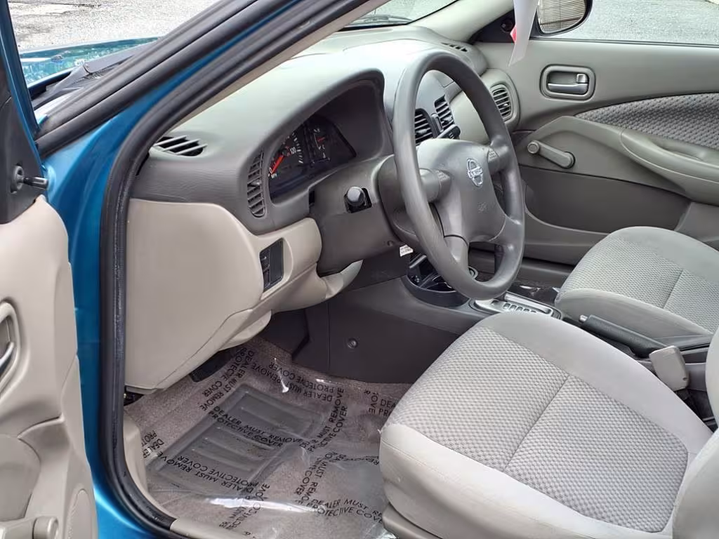 2004 Nissan Sentra - 3N1CB51DX4L869593 - Image #9