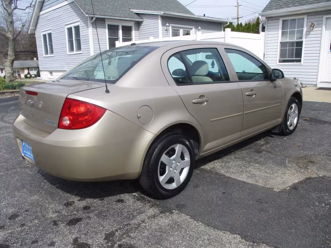2008 Chevrolet Cobalt - 1G1AL58F687240313 - Image #5