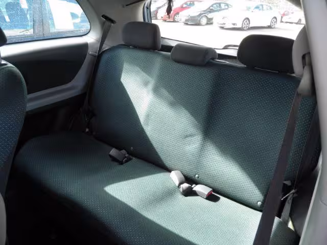2008 Toyota Yaris - JTDJT923685197861 - Image #3