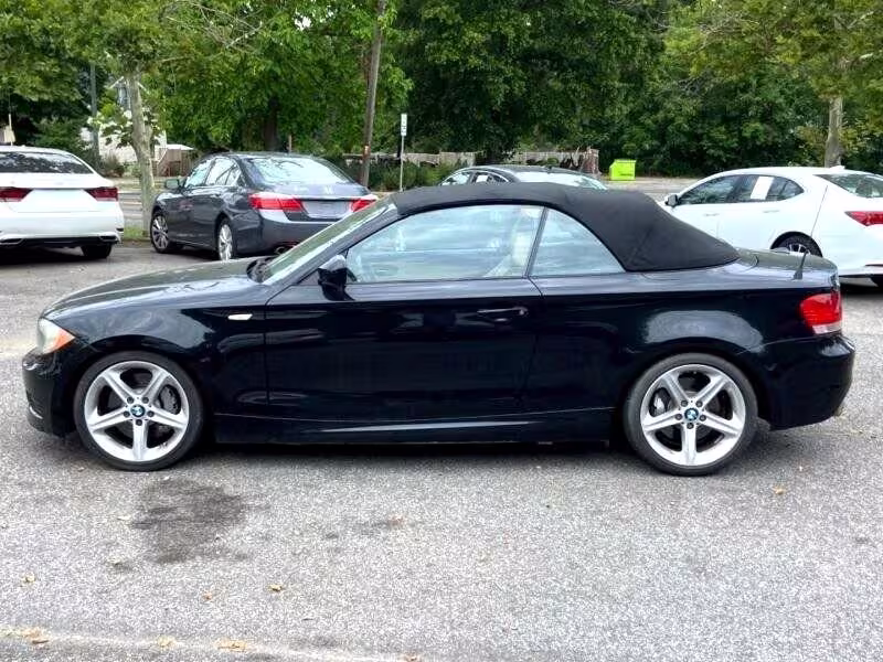 2011 BMW 1-Series - WBAUN7C58BVM24452 - Image #2