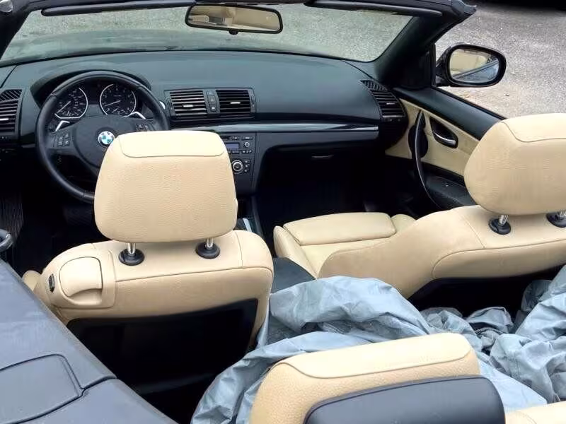 2011 BMW 1-Series - WBAUN7C58BVM24452 - Image #28