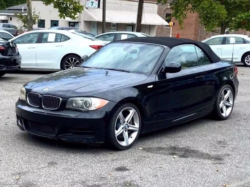 2011 BMW 1-Series - WBAUN7C58BVM24452 - Image #4
