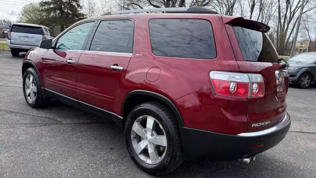 2011 GMC Acadia - 1GKKRRED3BJ109343 - Image #2