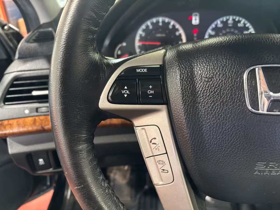 2011 Honda Accord - 1HGCP2F85BA006621 - Image #24