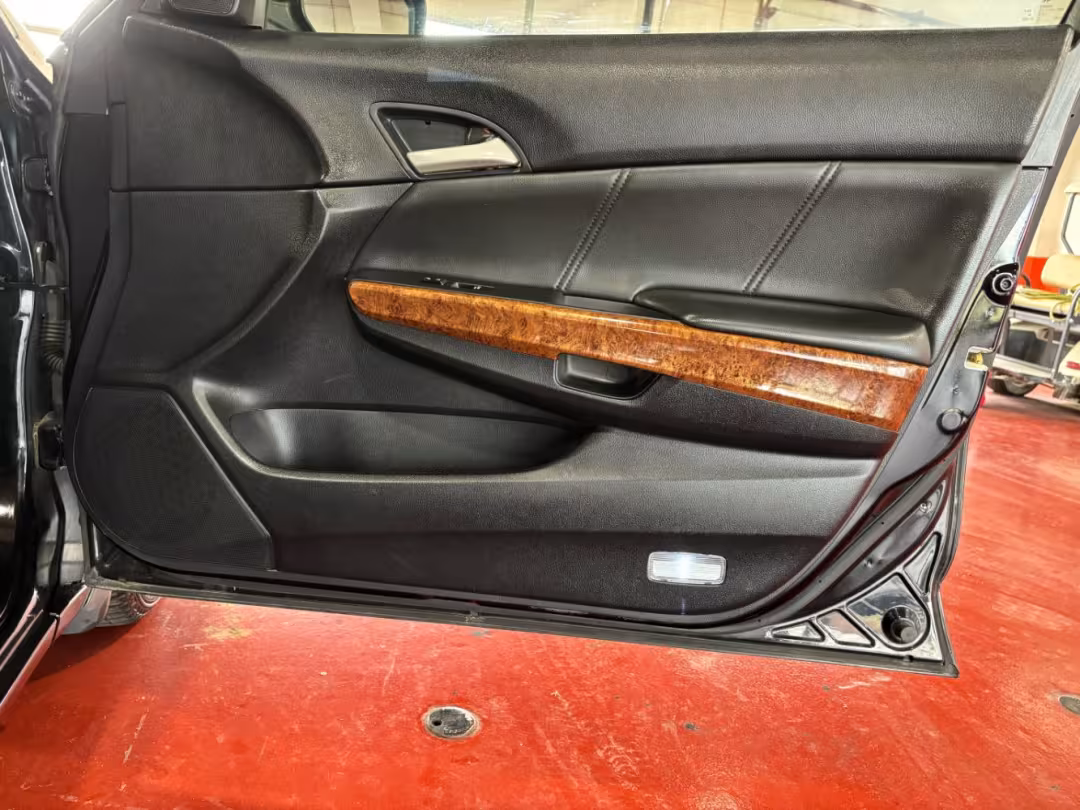 2011 Honda Accord - 1HGCP2F85BA006621 - Image #33