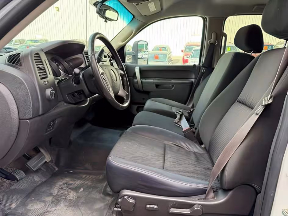 2012 GMC Sierra 2500HD - 1GT120CG6CF134648 - Image #10