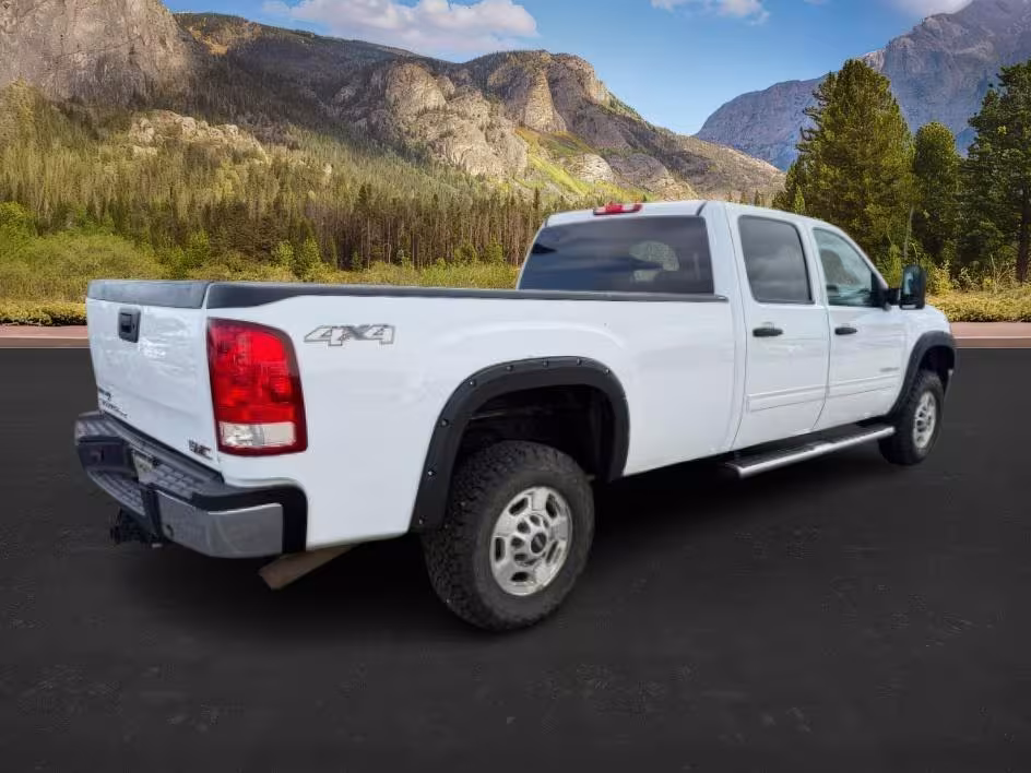 2012 GMC Sierra 2500HD - 1GT120CG6CF134648 - Image #5