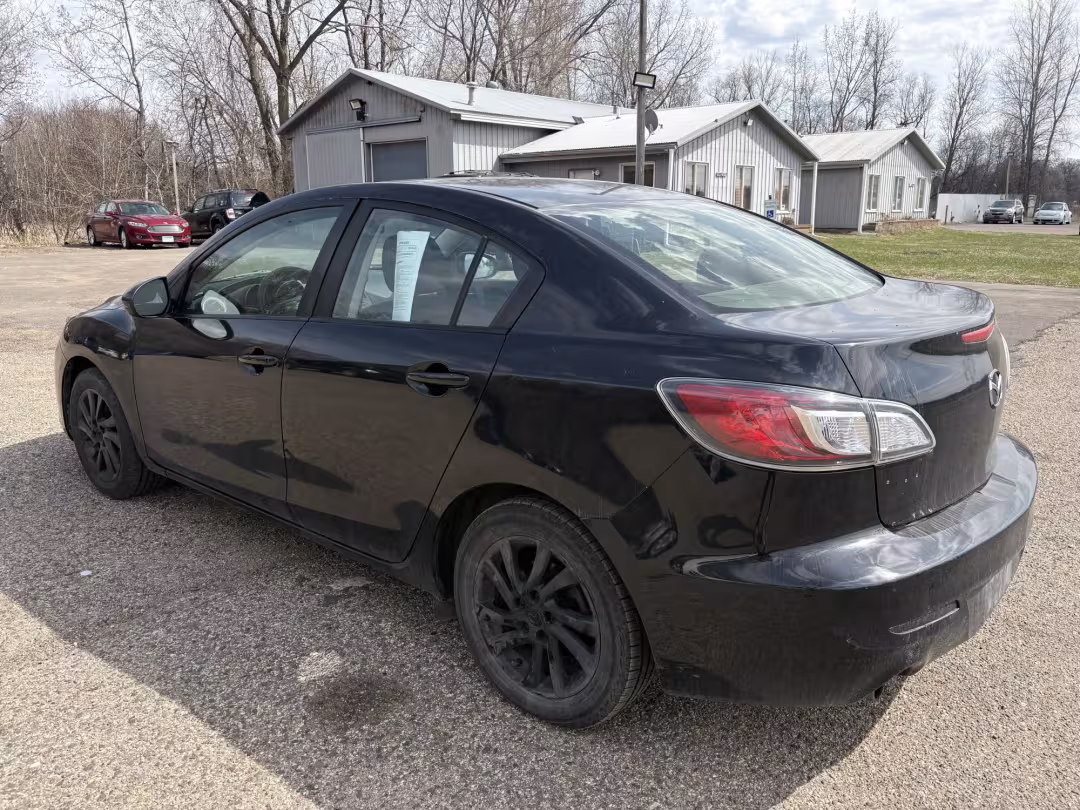 2012 Mazda MAZDA3 - JM1BL1V70C1572891 - Image #2