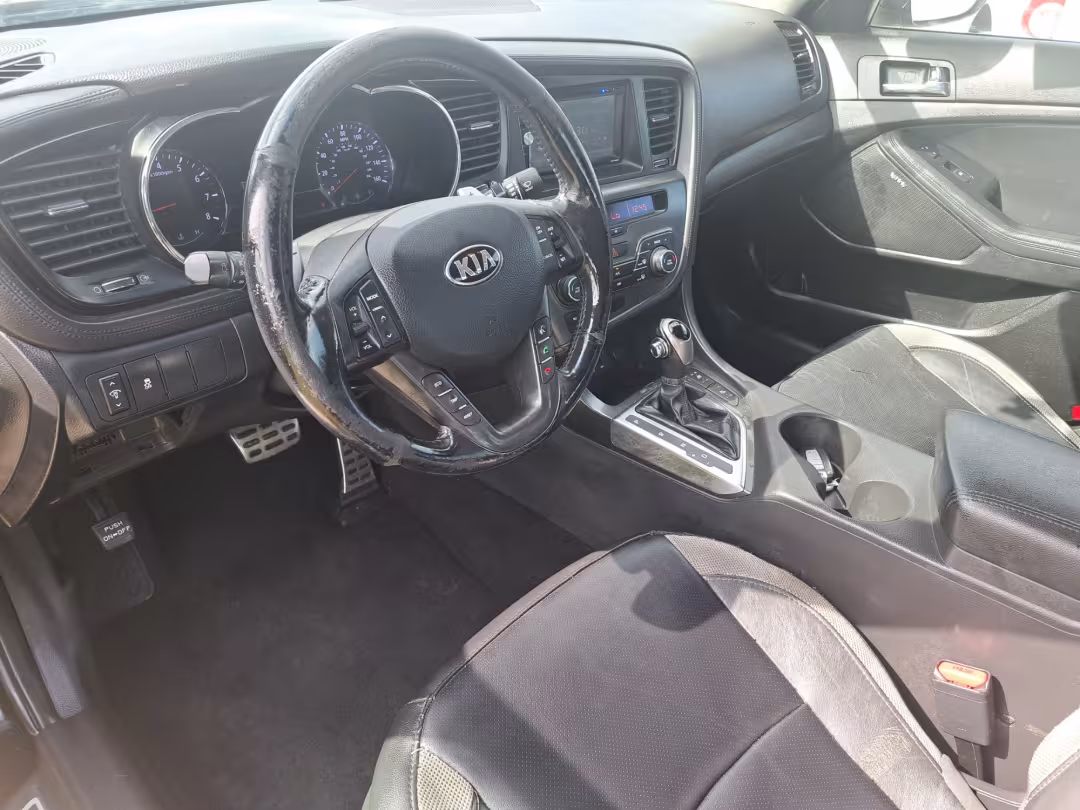 2013 Kia Optima - 5XXGR4A6XDG142830 - Image #3