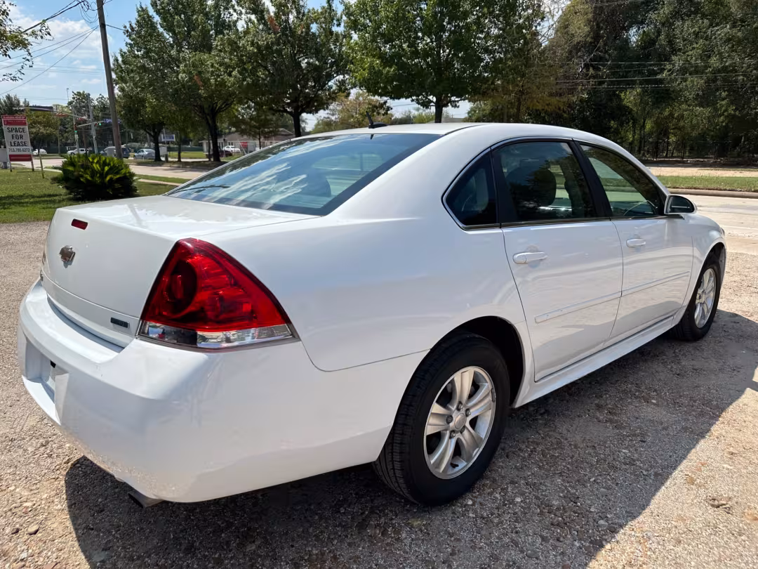 2014 Chevrolet Impala - 2G1WA5E38E1145508 - Image #5