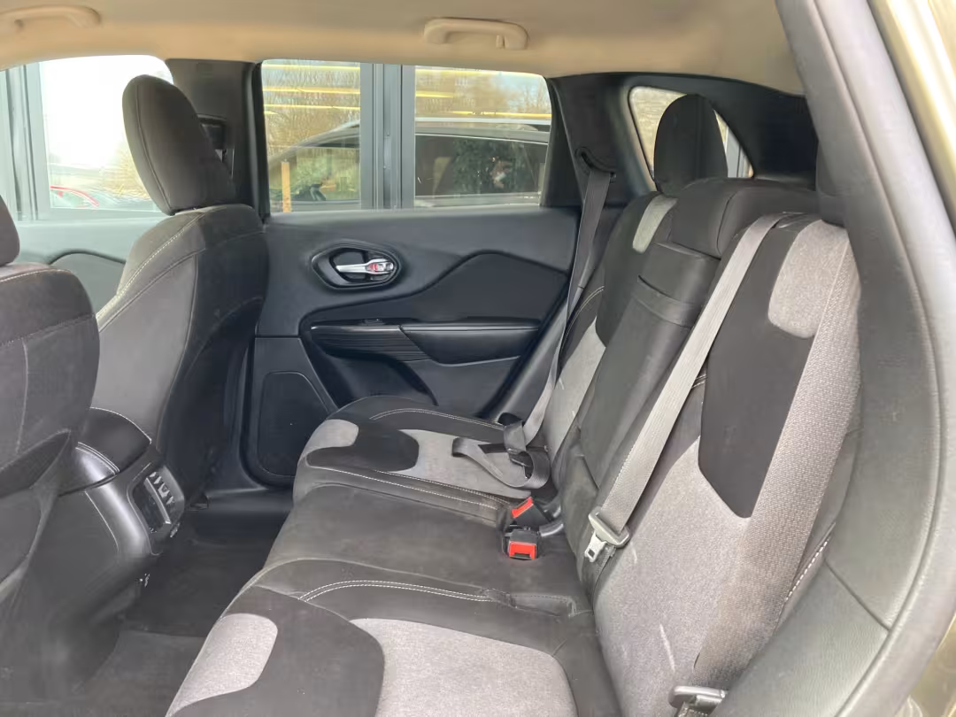 2014 Jeep Cherokee - 1C4PJMCB5EW268658 - Image #7