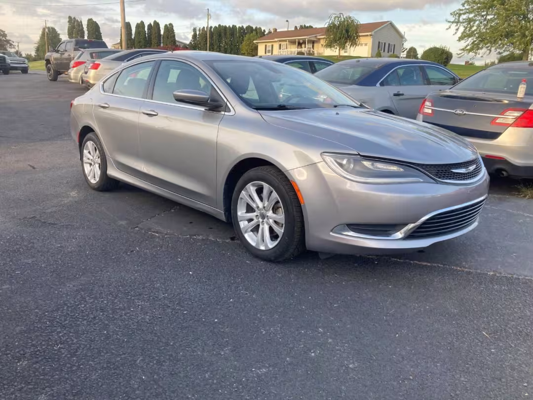 2015 Chrysler 200 - 1C3CCCAB6FN570770 - Image #2