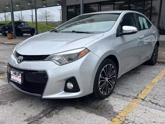 2015 Toyota Corolla - 5YFBURHE9FP357287 - Image #2