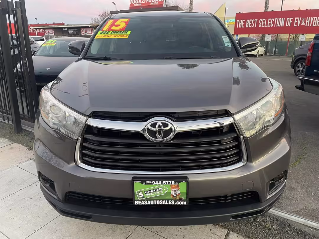 2015 Toyota Highlander - 5TDZKRFH7FS099571 - Image #1