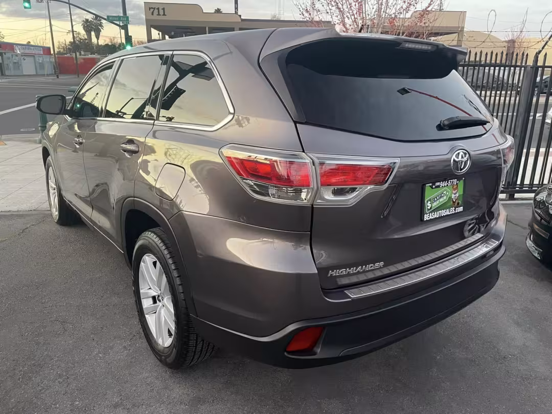 2015 Toyota Highlander - 5TDZKRFH7FS099571 - Image #8