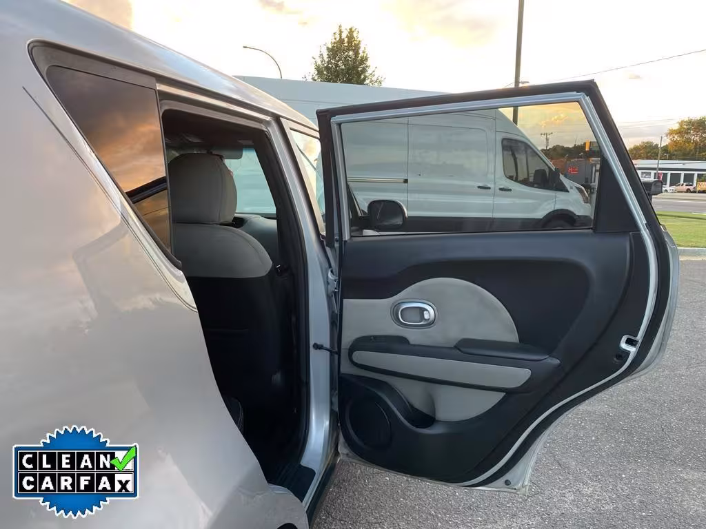 2016 Kia Soul - KNDJP3A54G7850632 - Image #20
