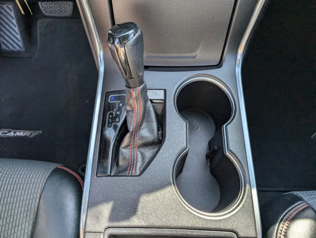 2016 Toyota Camry - 4T1BF1FK7GU557489 - Image #16