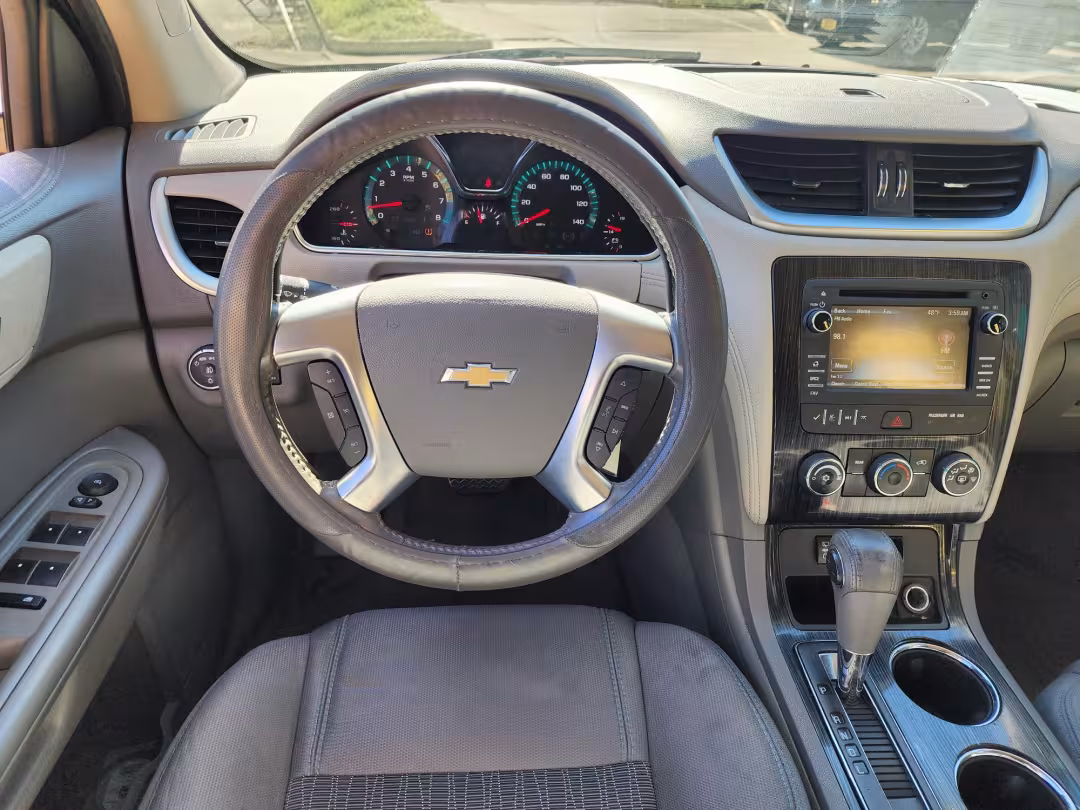 2017 Chevrolet Traverse - 1GNKRGKD0HJ123673 - Image #10