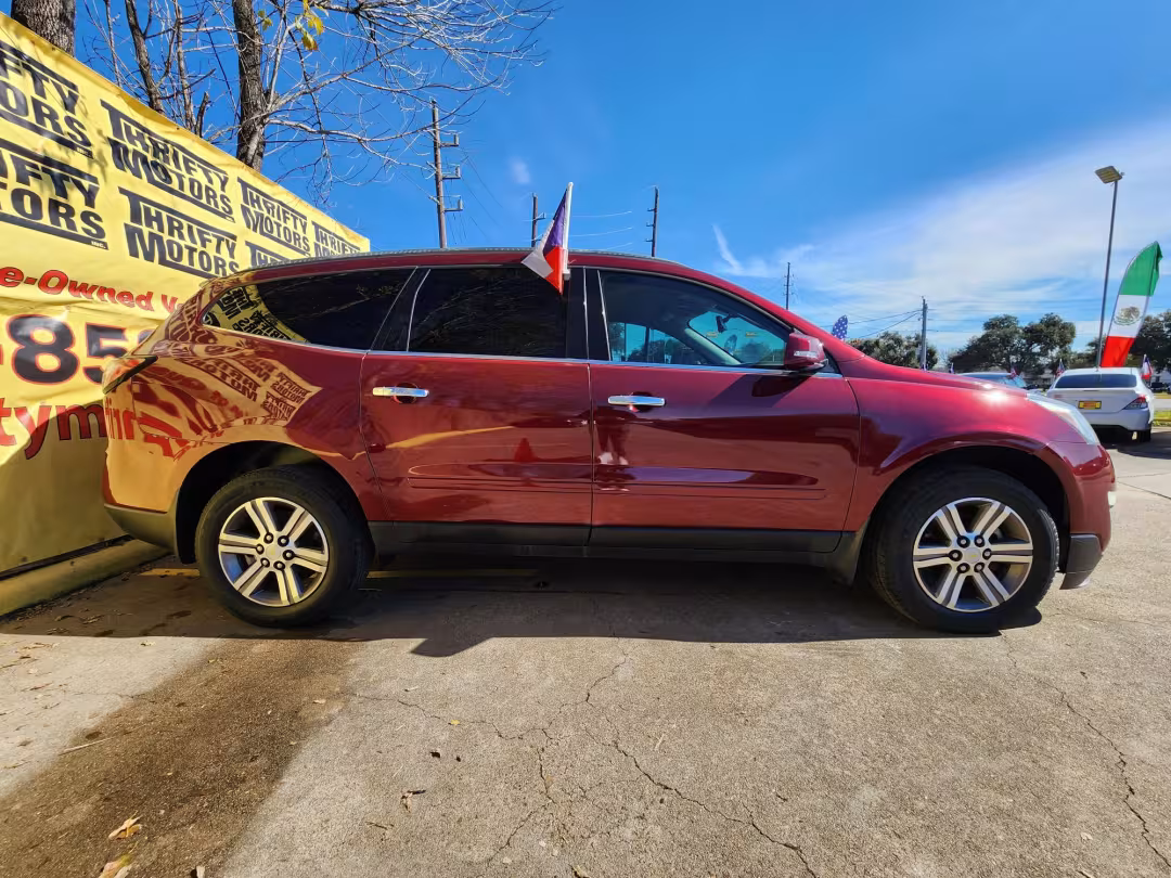 2017 Chevrolet Traverse - 1GNKRGKD0HJ123673 - Image #3