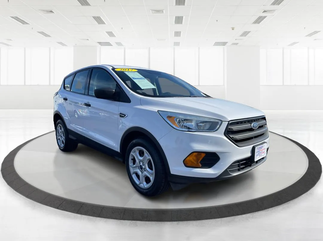 2017 Ford Escape - 1FMCU0F77HUA74151 - Image #1