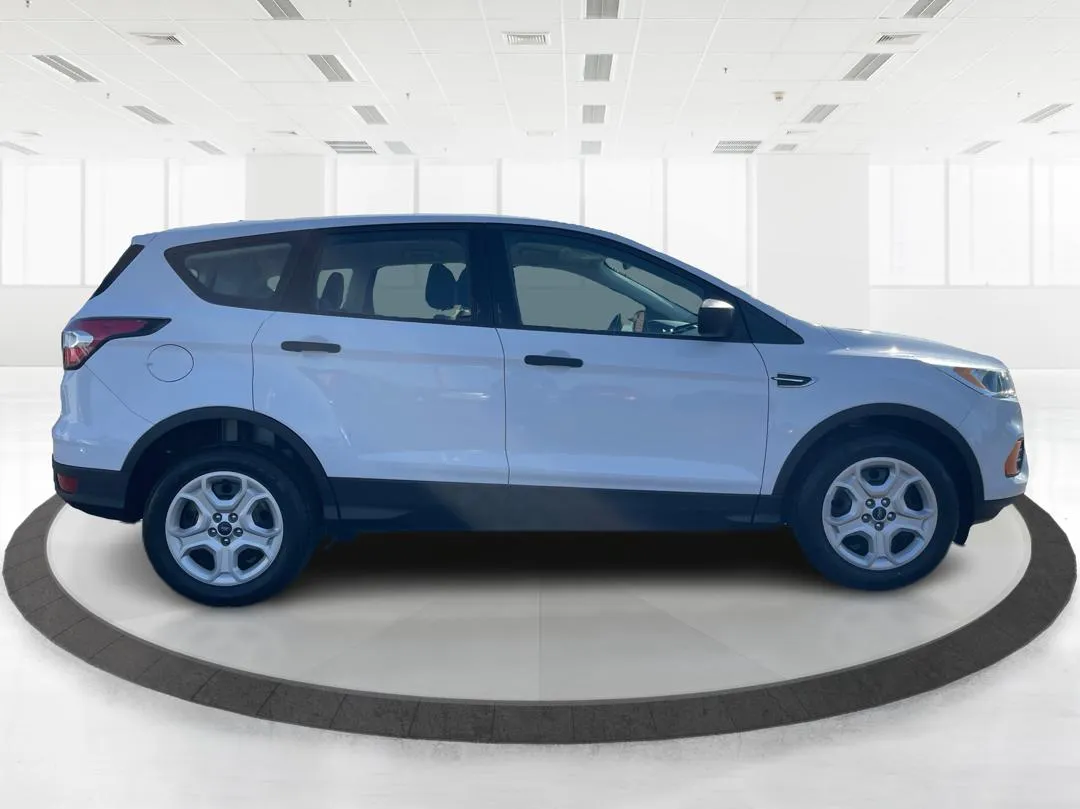 2017 Ford Escape - 1FMCU0F77HUA74151 - Image #2