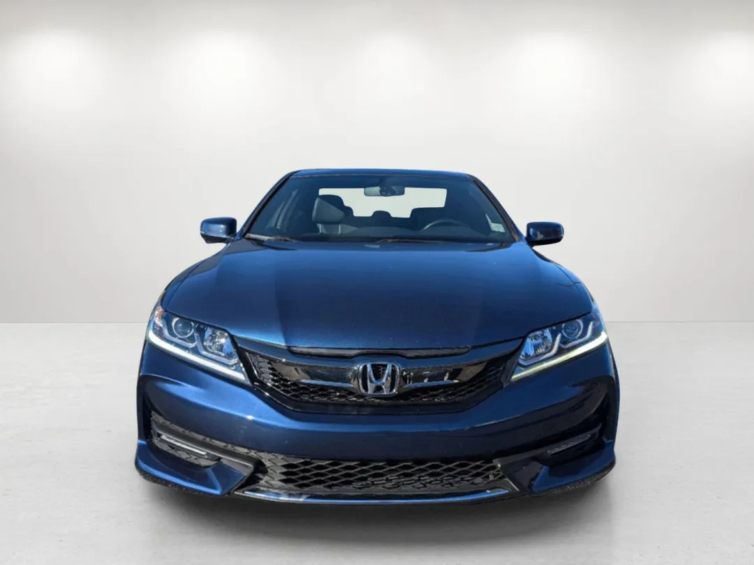 2017 Honda Accord Coupe - 1HGCT1B80HA001461 - Image #2