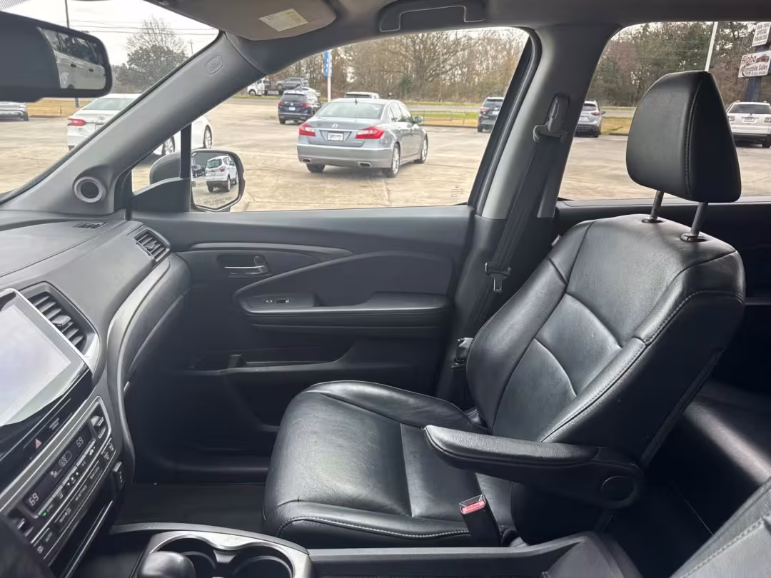 2017 Honda Pilot - 5FNYF5H56HB004453 - Image #21