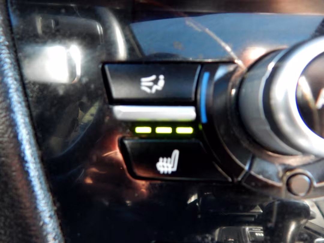 2018 BMW X6 - 5UXKU2C51J0X48420 - Image #25