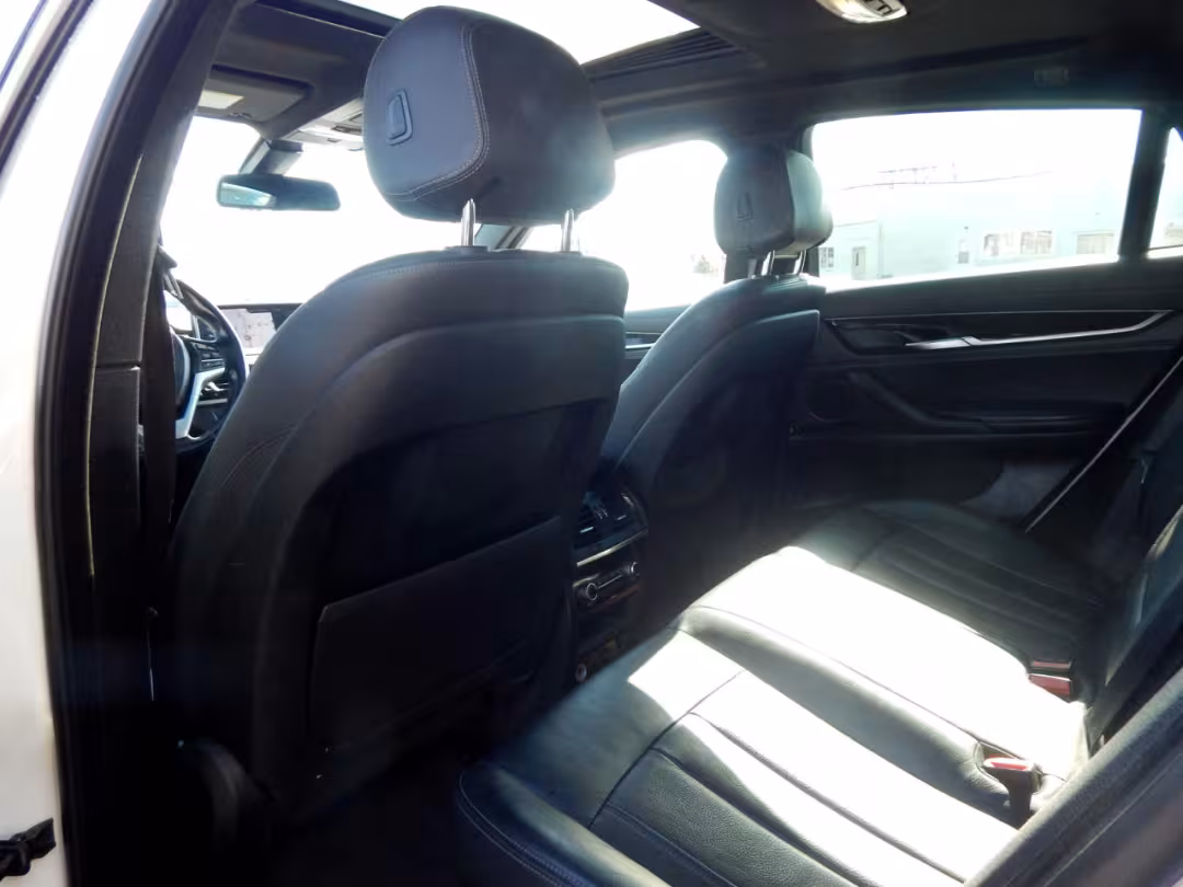 2018 BMW X6 - 5UXKU2C51J0X48420 - Image #28