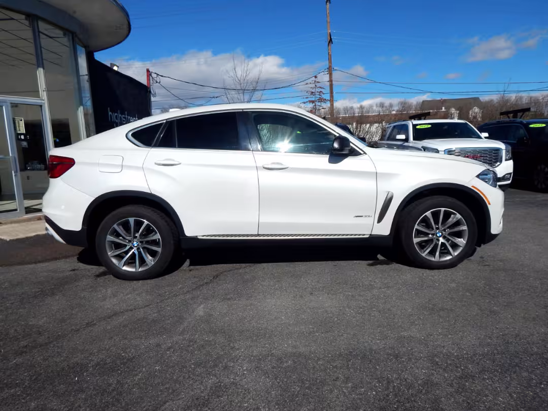 2018 BMW X6 - 5UXKU2C51J0X48420 - Image #4
