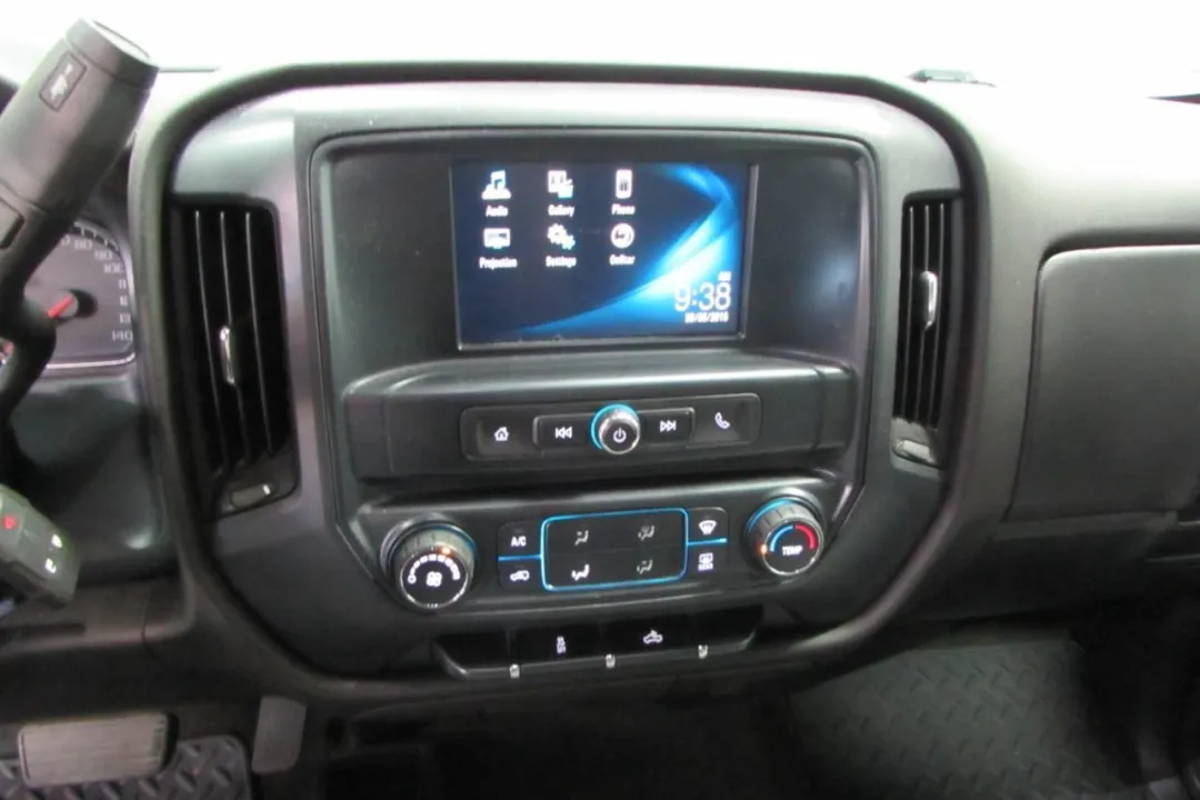 2018 Chevrolet Silverado 1500 - 3GCUKPEC3JG136546 - Image #16