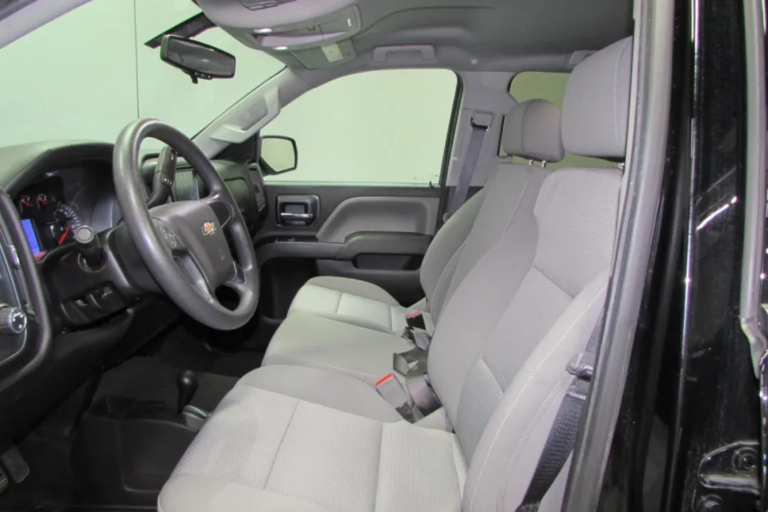2018 Chevrolet Silverado 1500 - 3GCUKPEC3JG136546 - Image #21