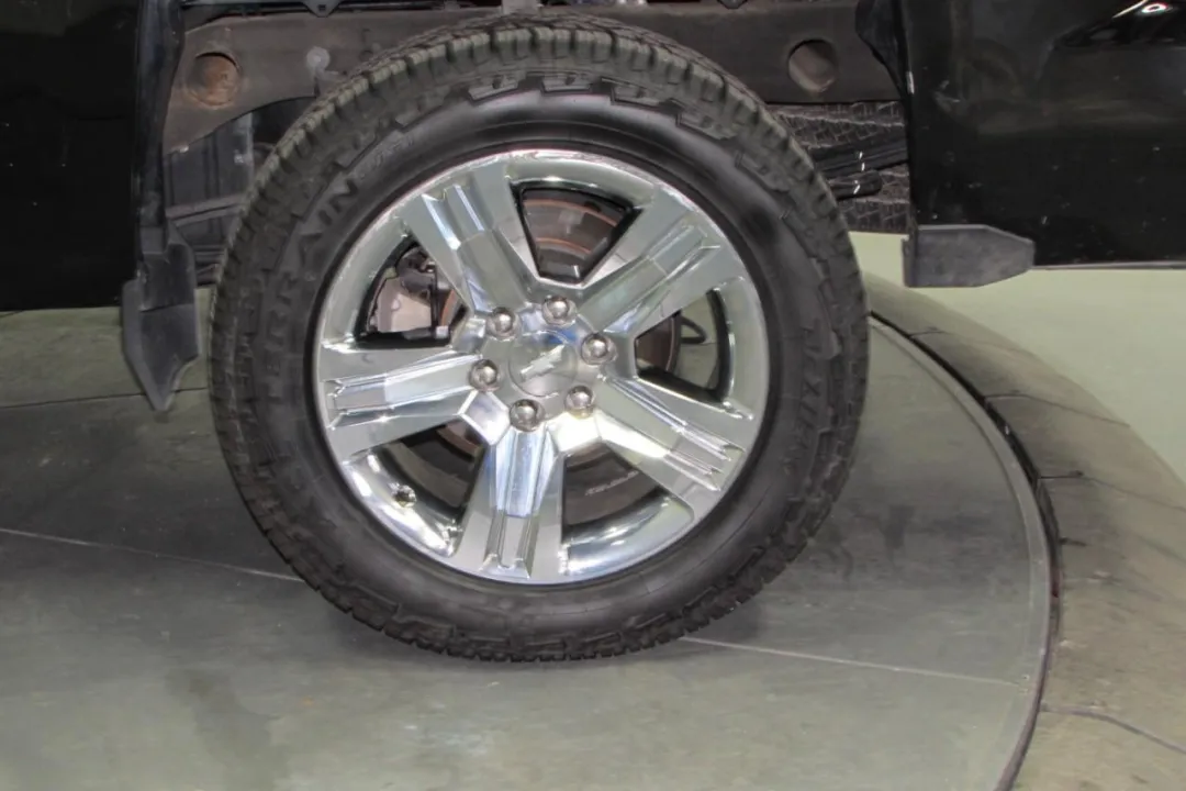 2018 Chevrolet Silverado 1500 - 3GCUKPEC3JG136546 - Image #9