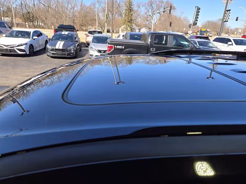 2019 Chevrolet Traverse - 1GNEVJKW0KJ217860 - Image #14