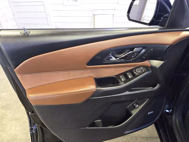 2019 Chevrolet Traverse - 1GNEVJKW0KJ217860 - Image #17