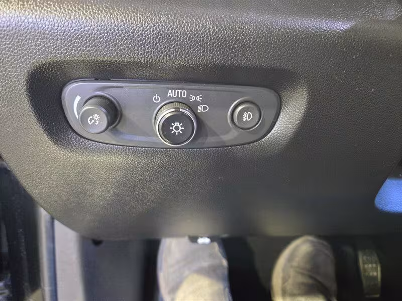 2019 Chevrolet Traverse - 1GNEVJKW0KJ217860 - Image #20