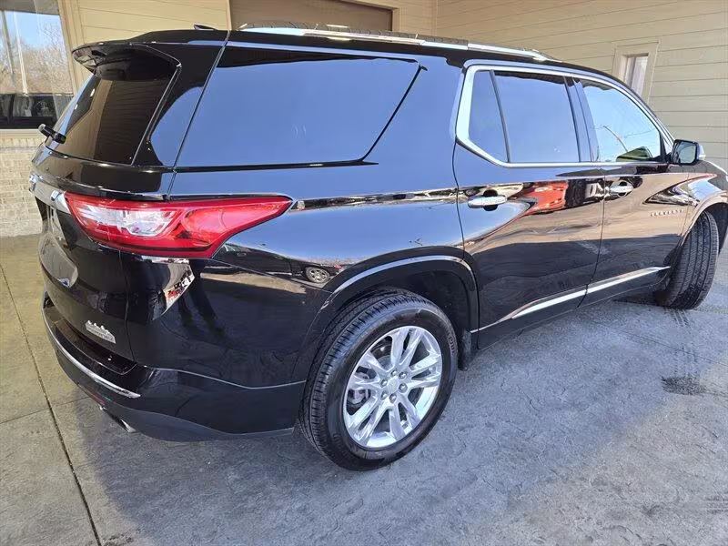 2019 Chevrolet Traverse - 1GNEVJKW0KJ217860 - Image #4