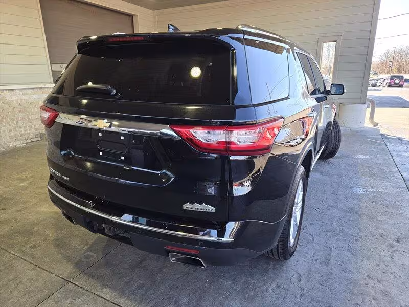 2019 Chevrolet Traverse - 1GNEVJKW0KJ217860 - Image #5