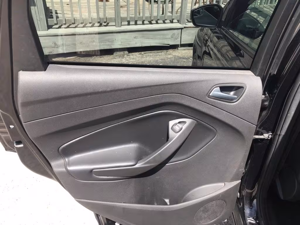 2019 Ford Escape - 1FMCU0GD7KUC02688 - Image #15
