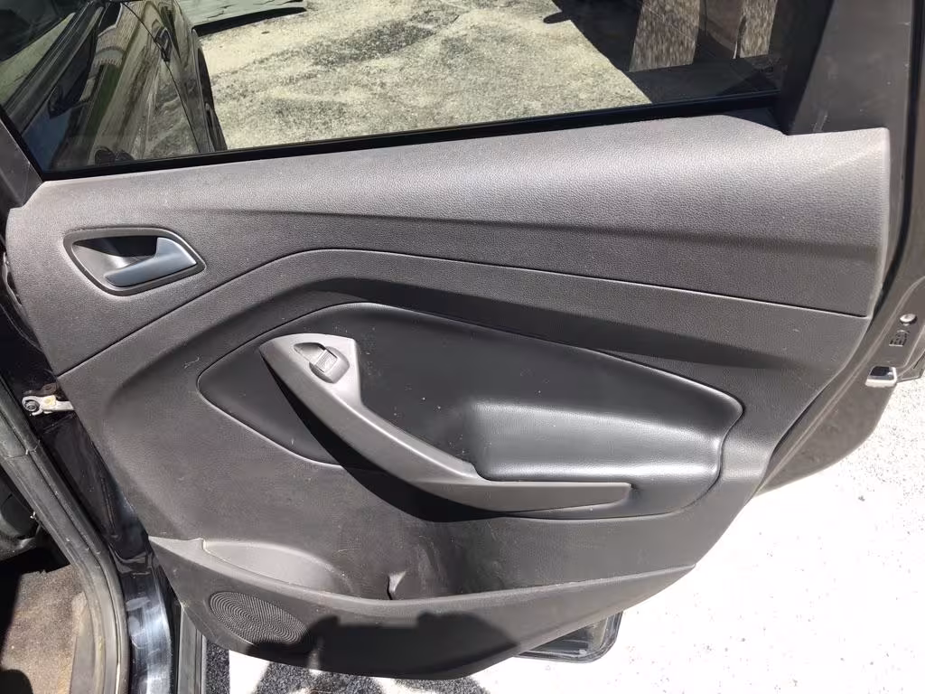 2019 Ford Escape - 1FMCU0GD7KUC02688 - Image #29