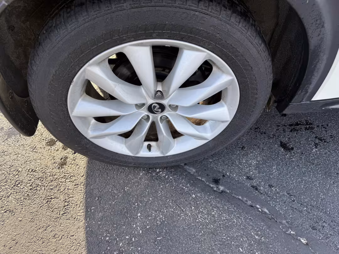 2019 Infiniti QX50 - 3PCAJ5M39KF116384 - Image #19