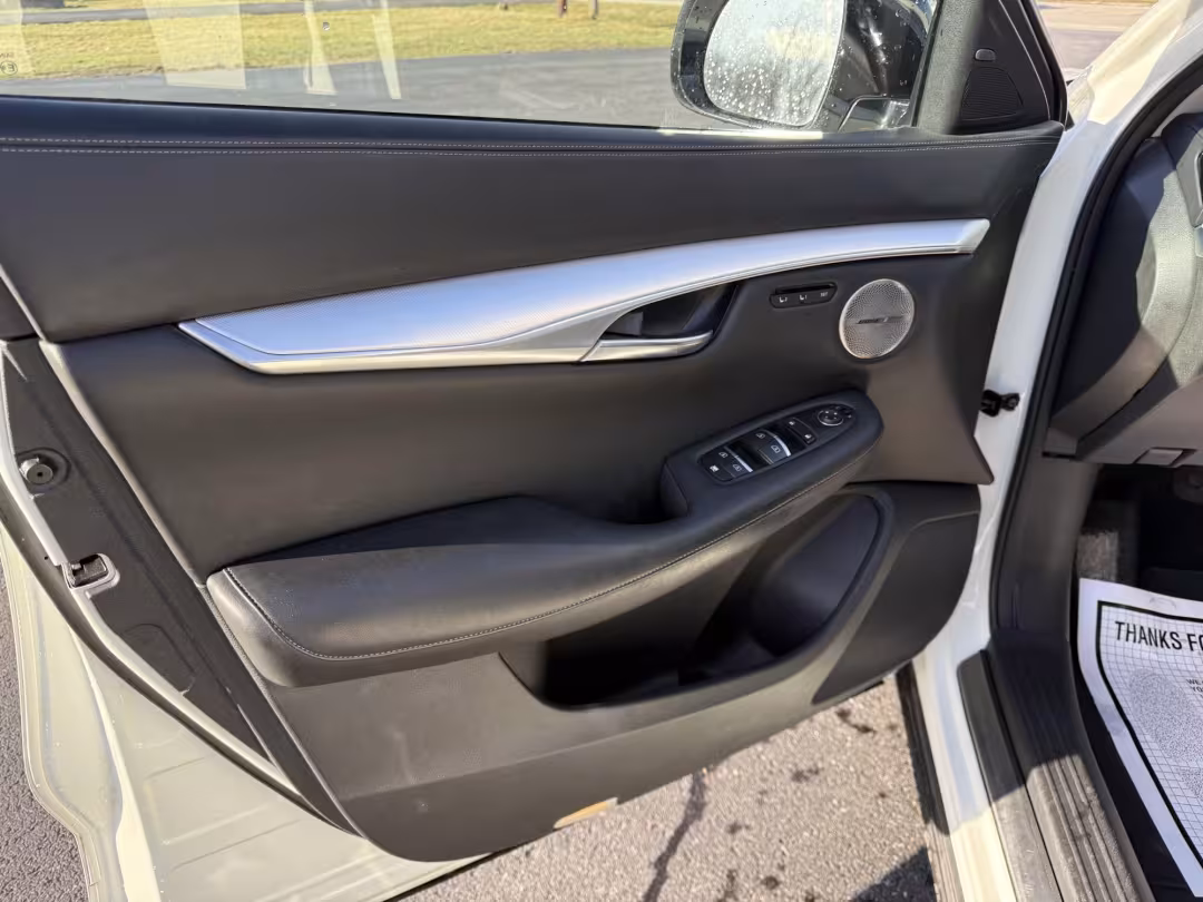 2019 Infiniti QX50 - 3PCAJ5M39KF116384 - Image #22