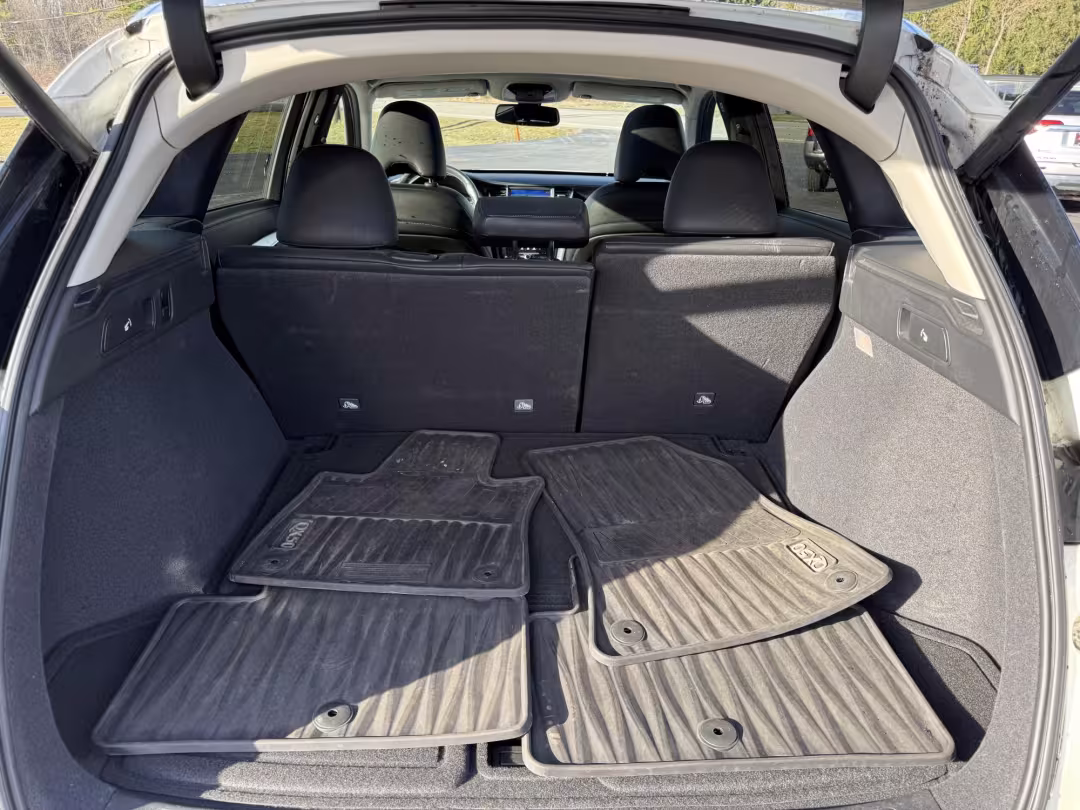 2019 Infiniti QX50 - 3PCAJ5M39KF116384 - Image #33