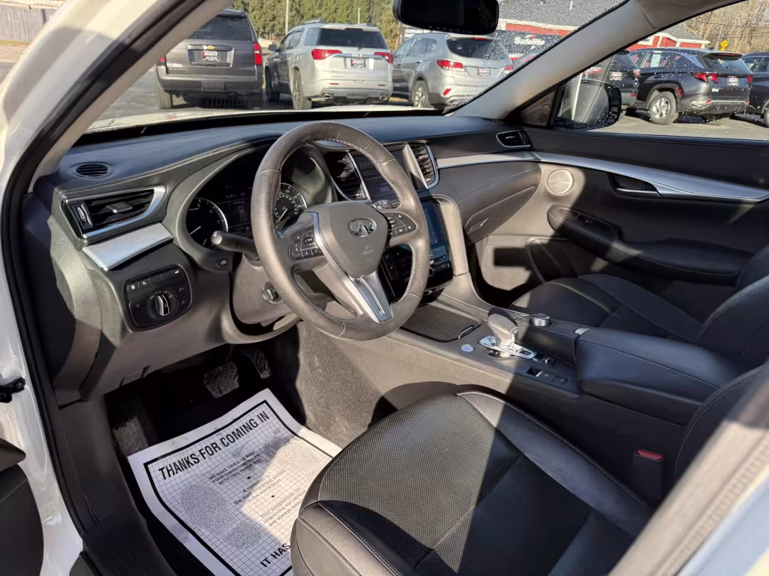 2019 Infiniti QX50 - 3PCAJ5M39KF116384 - Image #5