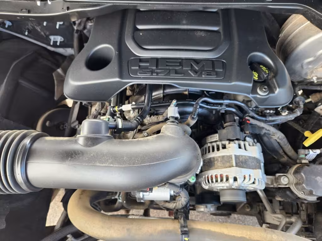 2020 Ram 1500 - 1C6SRFJT1LN242563 - Image #15