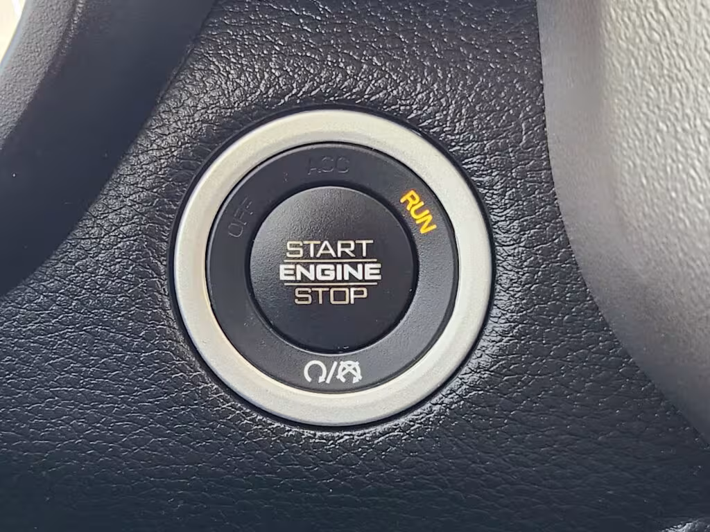 2020 Ram 1500 - 1C6SRFJT1LN242563 - Image #26