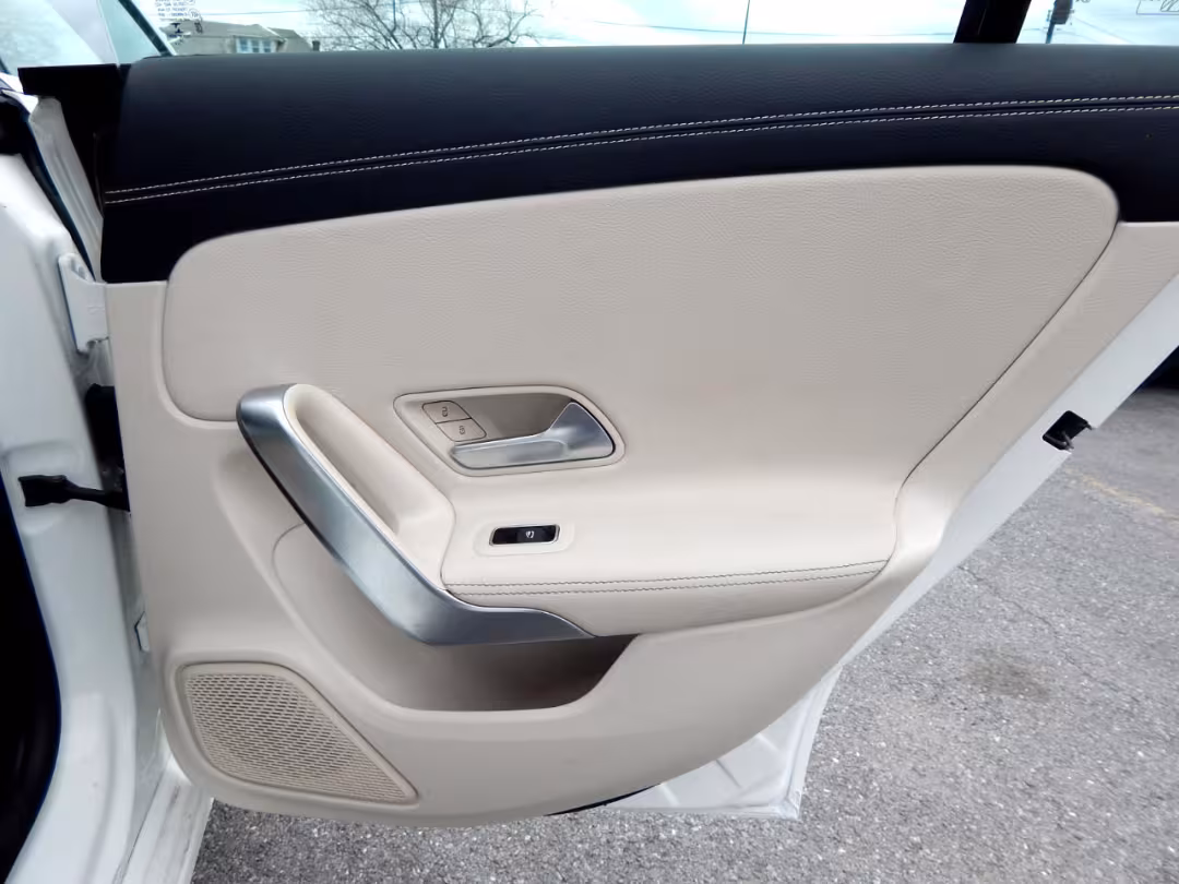 2021 Mercedes-Benz CLA - W1K5J4HB2MN170407 - Image #31