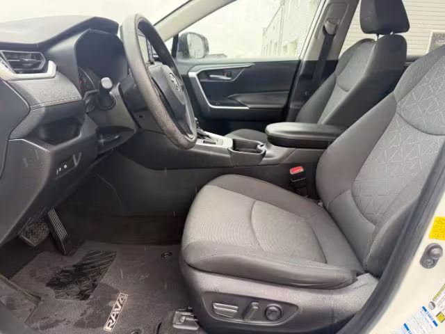 2021 Toyota RAV4 - 2T3P1RFV8MC219312 - Image #11
